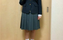 【波多野结衣】《女高中生的制服裙長調查》短到快露小褲褲的制服裙已經過時【大发体育】