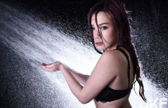 【波多野结衣】正妹扮賭場荷官「奶快爆出來」　JKF福利攝大尺度「開腿照」，看完果然爽爽的！【大发体育】