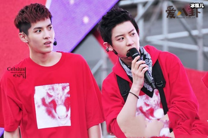 灿烈咬kris为什么? 两人在EXO感情很好吗