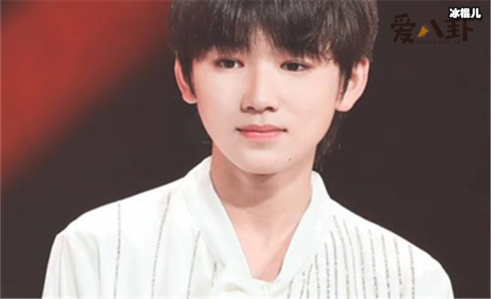 宋亚轩家里有钱吗?小时候跟爷爷生活11岁进入娱乐圈