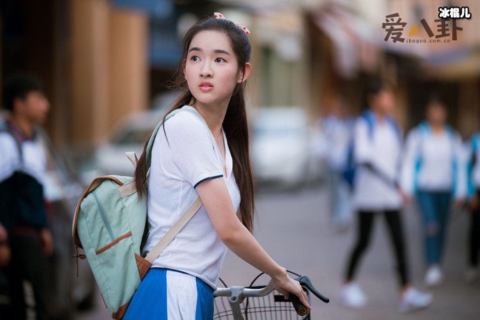 王玉雯今年多大是怎么走红的? 深扒王玉雯的出道经历