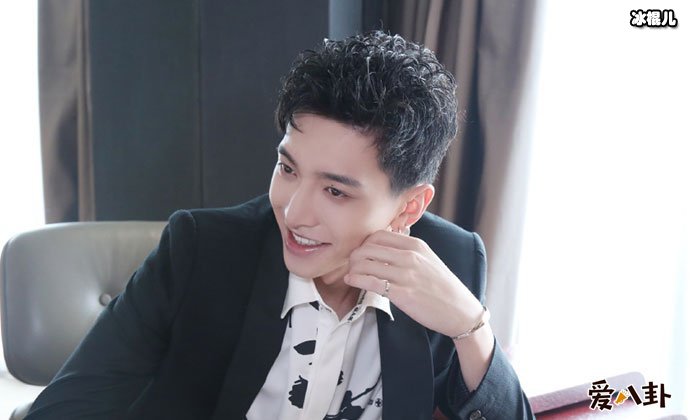 完颜洛绒真名叫什么? 颜值演技在线起底其家庭背景