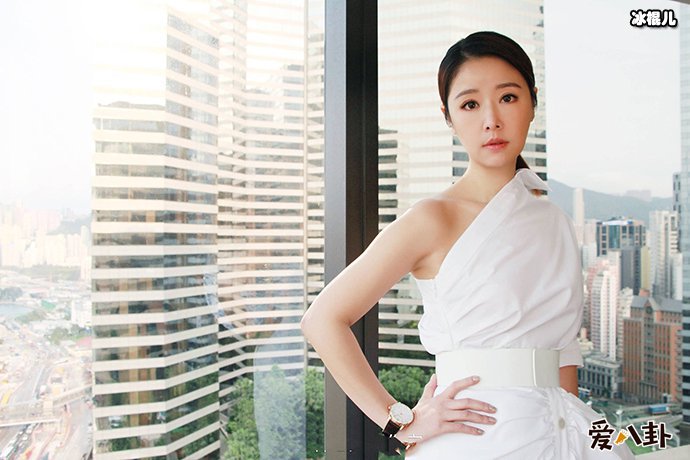 林心如疑似怀二胎? 小腹隆起引人注意!