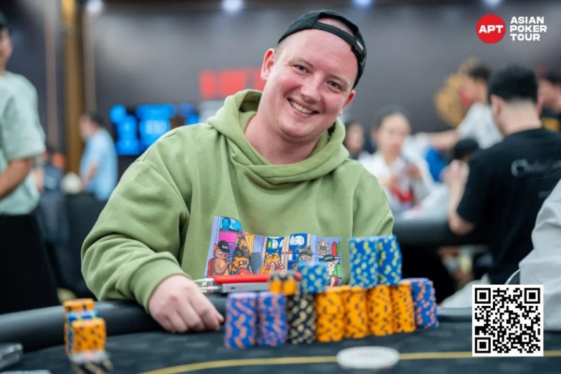 【EV扑克】APT富国岛|主赛B组打响203份报名络绎不绝!俄罗斯选手Sergei Korzhenko独占鳌头