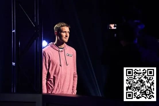 【EV扑克】扑克网红博主Brad Owen赛事匆匆出局,8个月儿子突发癫痫差点有生命危险