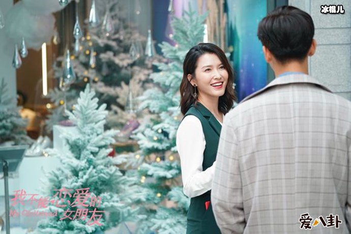 我不能恋爱的女朋友lucy扮演, 徐洁儿演技太好风头盖过乔欣