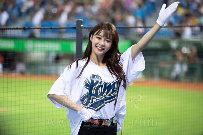 陈怡叡Yuri:气质啦啦队员让赛场充满阳光