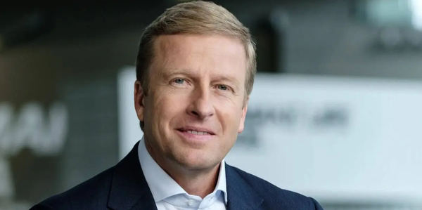 奥利弗·齐普策 宝马CEO抨击欧盟燃油车2035禁令:这一政策不再现实