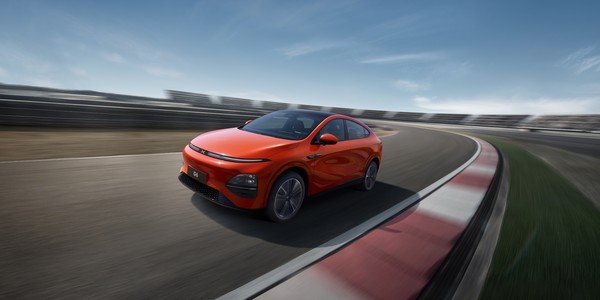 现款小鹏G6 小鹏G6中期改款最新谍照曝光!P7+同款尾灯安排上了