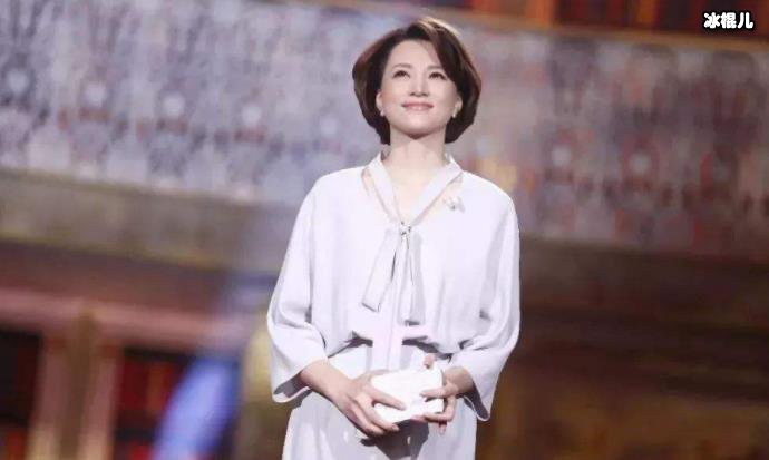 董为何卿离开央视?董卿八字奶事件是什么?