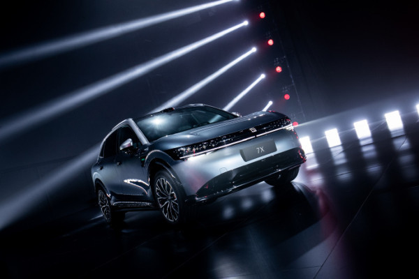 汽车博主:截至9月21日 极氪7X大定锁单已破6000台 汽车博主:截至9月21日 极氪7X大定锁单已破6000台