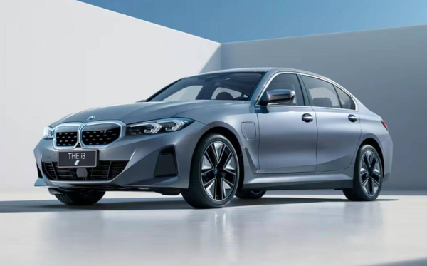 宝马4S店称降价因月底冲销量 想回到6月的价格有难度 宝马4S店称降价因月底冲销量 想回到6月的价格有难度