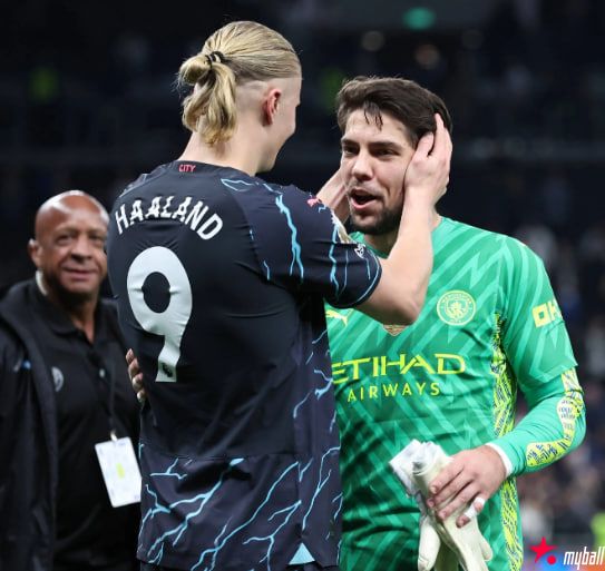 大发体育-边卫边锋要补强&忍痛大清洗！曼城搞定这些事，大发助力你的致富之路！