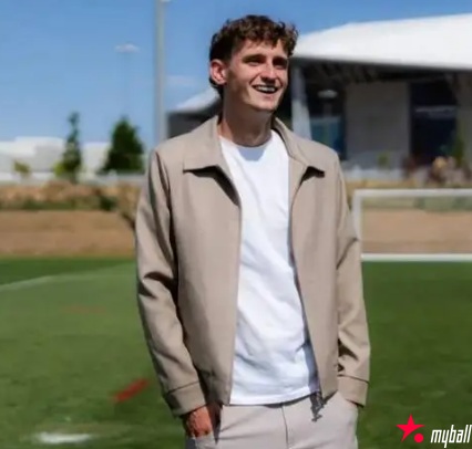 大发体育-利物浦中场莫顿1500万欧加盟里昂，大发助力你的致富之路！